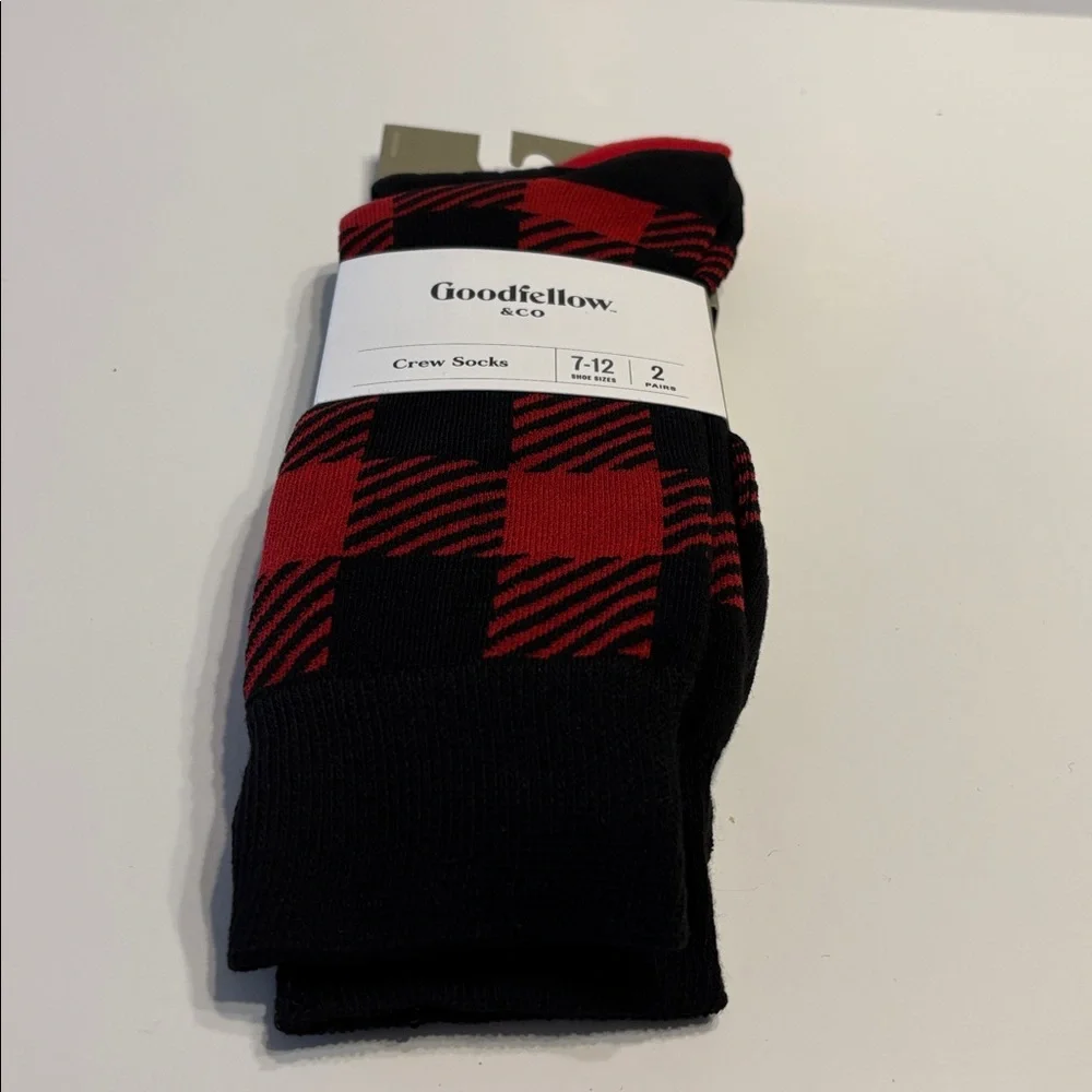 Goodfellow & Co Men's Buffalo Plaid & Solid Black Crew Socks 2 Pack